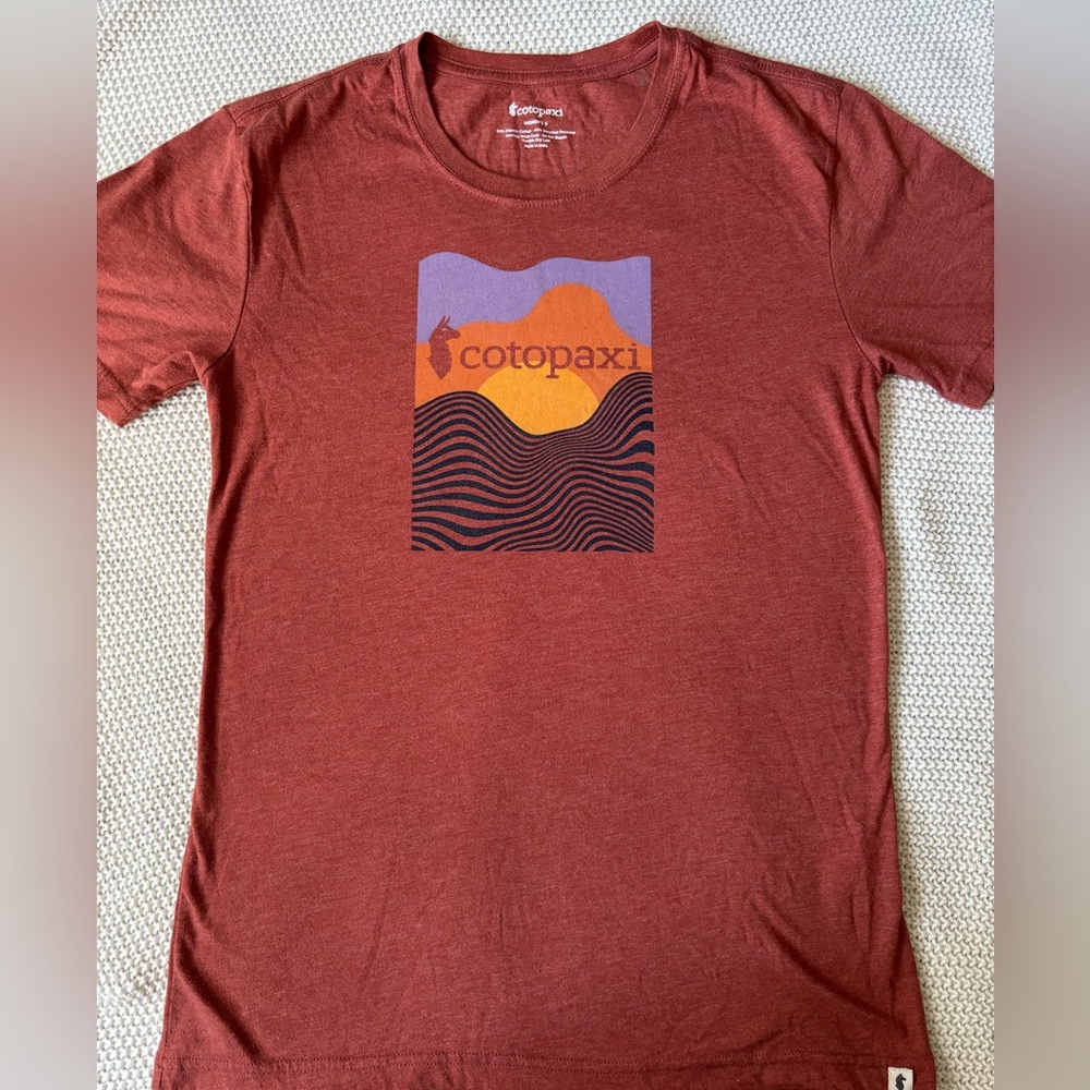 Cotopaxi Women's T-shirt